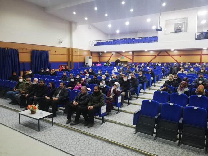 İ̇lahiyatçı Yazar Ahmet Bulut Pazaryeri’nde Konferans Verdi