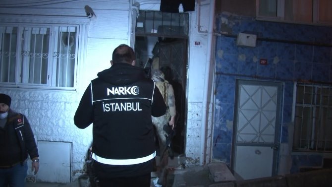 İ̇stanbul’da Uyuşturucu Tacirlerine Yönelik Eş Zamanlı Operasyon