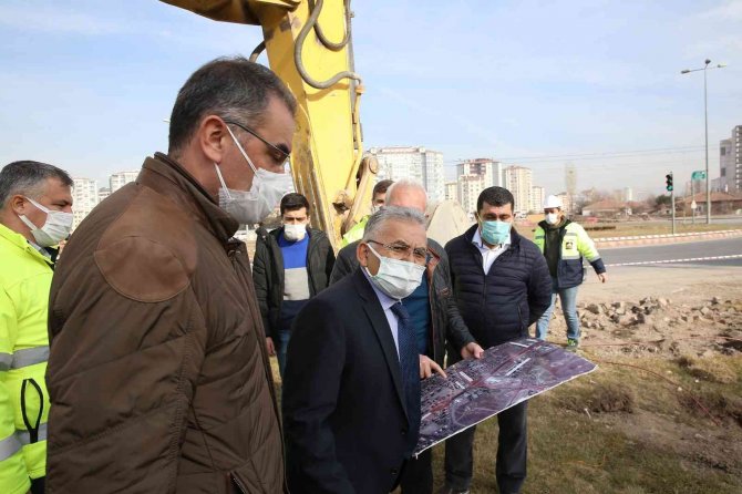 Başkan Büyükkılıç, Konforlu Ve Güvenli Bir Ulaşım Ağı İçin Çalışıyor