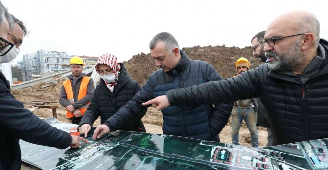 Başkan Büyükakın, Sahadaki Çalışmaları İnceledi