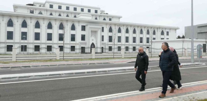 Başkan Büyükakın, Sahadaki Çalışmaları İnceledi