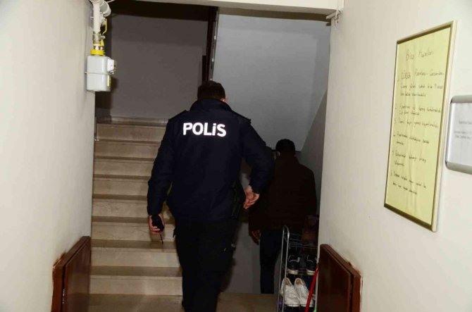 Kocaeli’de Aranan 22 Şahıs Yakalandı