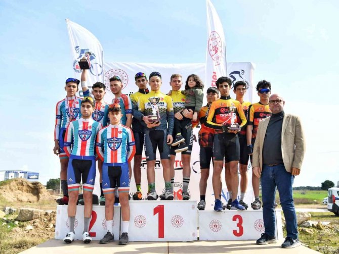 Konyaaltı Bisiklet Takımı İkinci Oldu