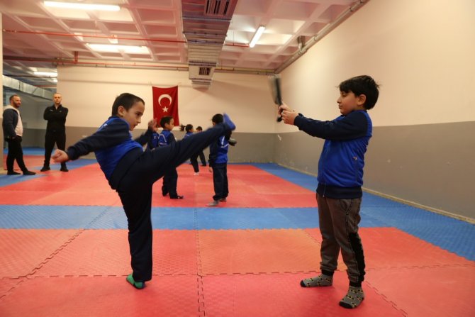 Küçükçekmece’de 7’den 70’e Ücretsiz Spor İmkanı