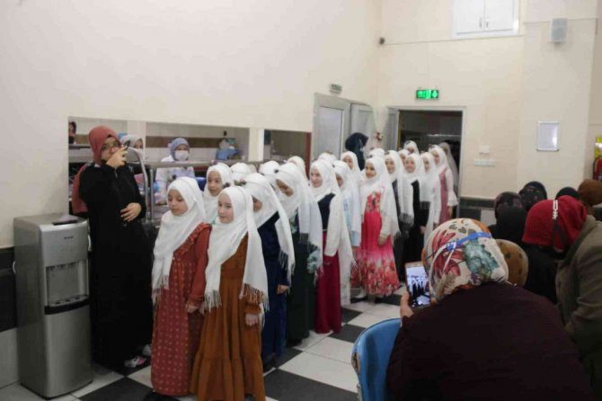 Kütahya Fuat Paşa Kız Kur’an Kursunda Hafızlığa Geçiş Töreni