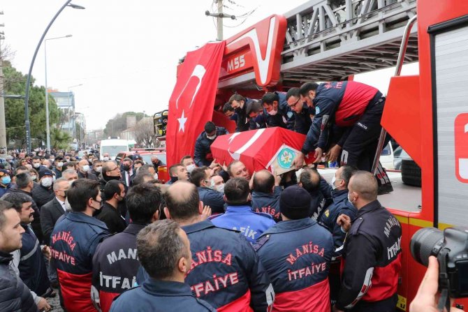 Görevi Başında Vefat Eden İtfaiye Personeline Hüzünlü Tören