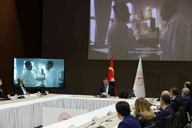 Bakan Koca, Kovid-19 Salgınında Alınan Yeni Kararları Açıkladı