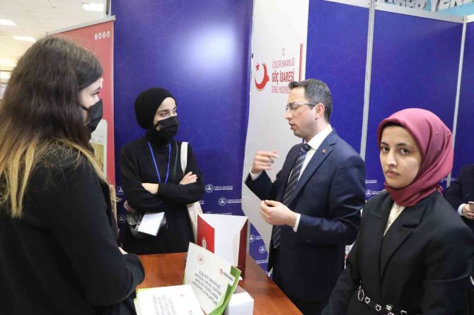 Okaf’a Valilikten Çıkarma