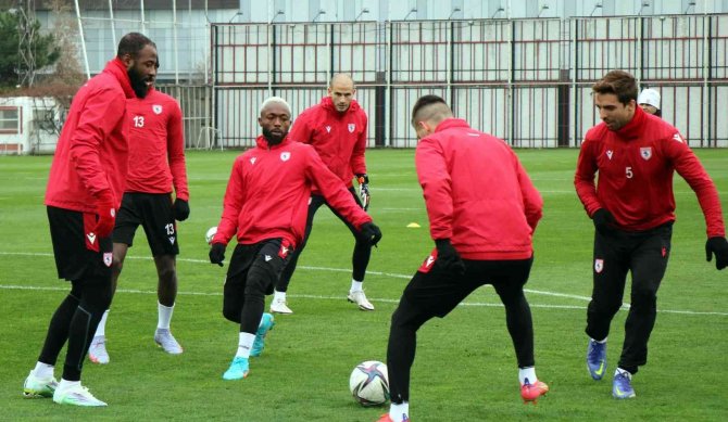Joel Kayamba: "Süper Lig İçin Savaşmaya Devam Edeceğiz"