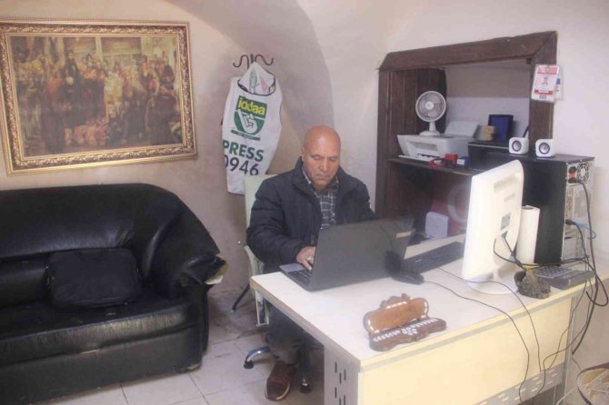 Basın Bürosuna Giren Hırsızı Gazeteciler Yakaladı
