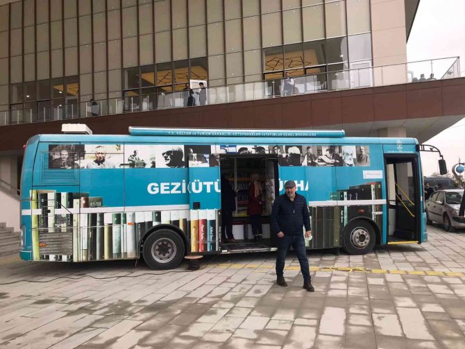 ‘Gezici Kütüphane Çalıştayı’ Düzenlendi