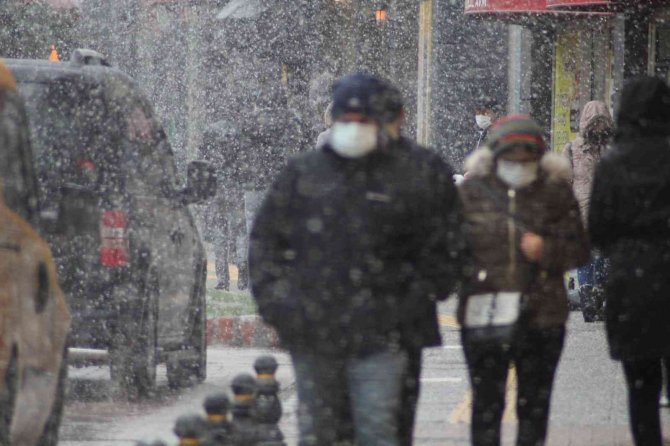 Sinop Çevrelerinde ’Kuvvetli’ Kar Yağışı Uyarısı