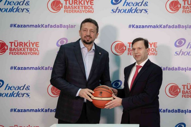 A Milli Erkek Basketbol Takımı’na “Özgüven Sponsoru”