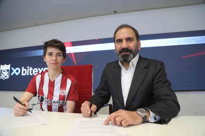 Sivasspor 4 Takviye Yaptı
