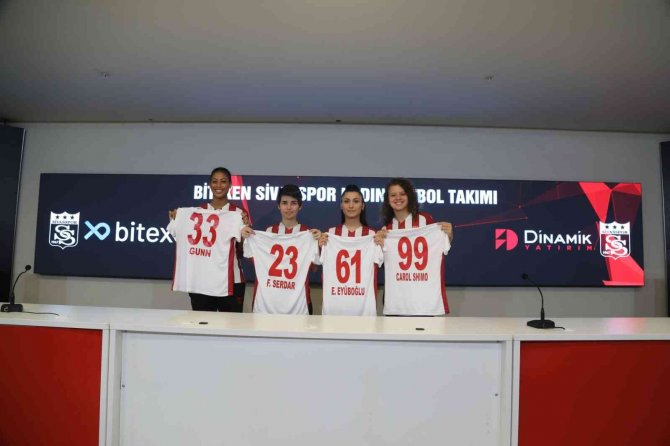 Sivasspor 4 Takviye Yaptı