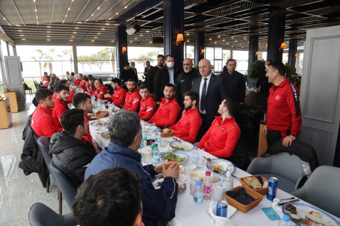 Milli Karateciler Avrupa Şampiyonası’na Darıca’da Hazırlanıyor