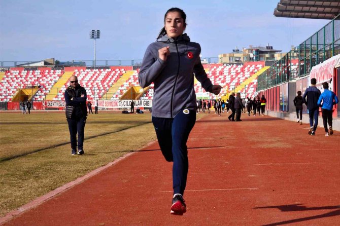 Nevin İ̇nce: "En Büyük Hedefim 2024 Paris Olimpiyatları’nda Ülkemi En İyi Şekilde Temsil Etmek"
