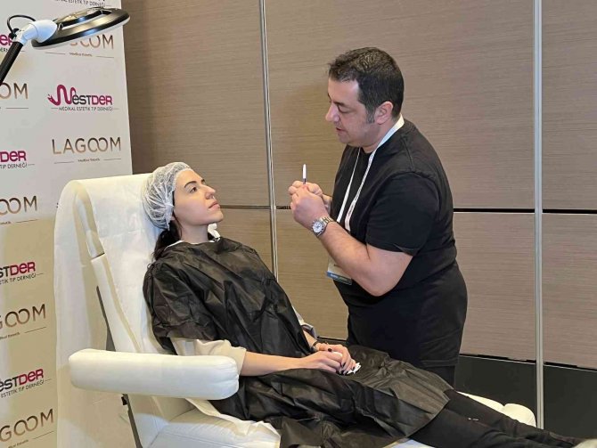 Türkiye’nin Ünlü Estetik Doktorları 300 Meslektaşına Eğitim Verdi