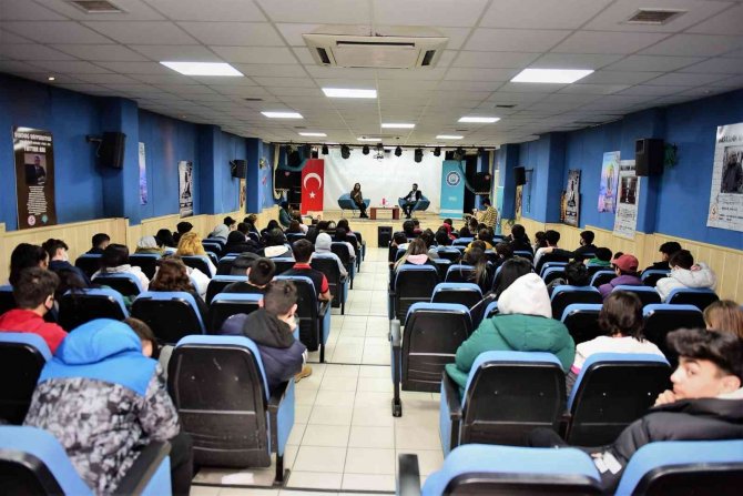 Yıldırım’da Dijital Çağı Anlamak Seminerleri Devam Ediyor