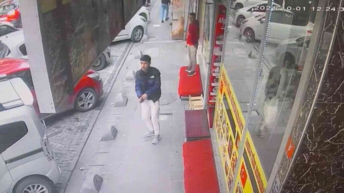 Husumetlisine Kurşun Yağdırdı, Daha Sonra Öldürüldü