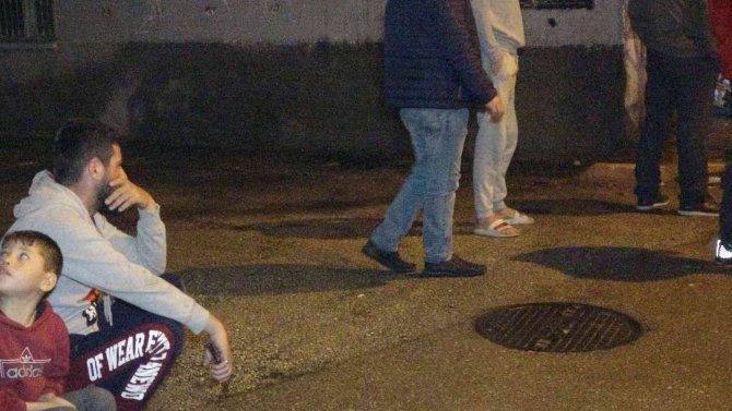 Deposunda Çıkan Yangında Ekmek Teknesinin Yanışını Gözyaşları İçerisinde İzledi