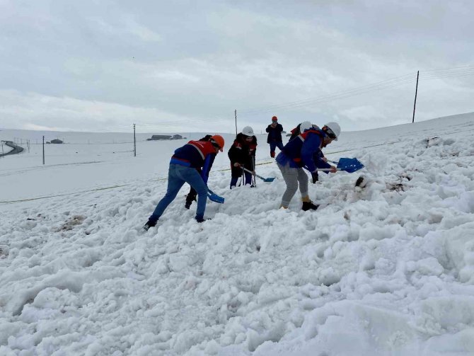 Ağrı’da Çığ Tatbikatı Gerçeği Aratmadı