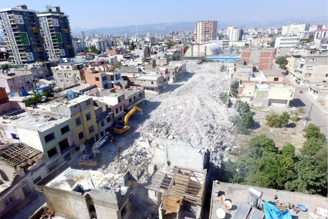 Gültak, Eski Binalar Ve Deprem Tehlikesine Dikkat Çekti: “Yeni Baştan Yapmamız Elzemdir”