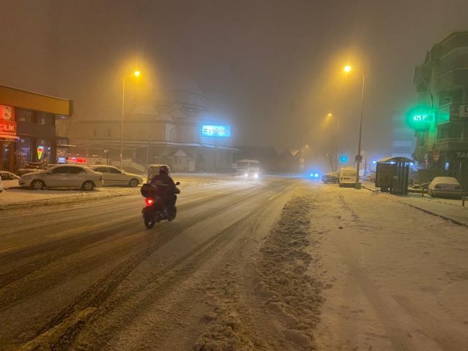 Ankara’da Kar Yağışı Etkili Oldu