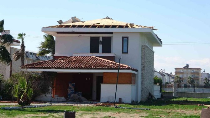 Antalya’da Hortum Lüks Villaları Ve 5 Yıldız Otellerin Antrenman Sahalarını Vurdu