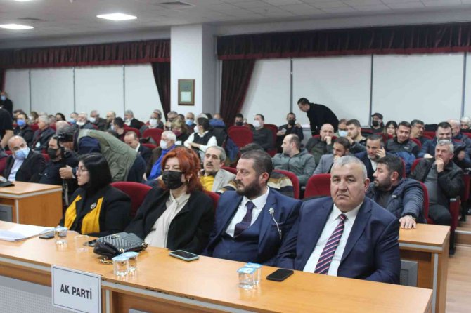 Bandırma’da 4 Meclis Üyesinin Üyelikleri Düşürüldü