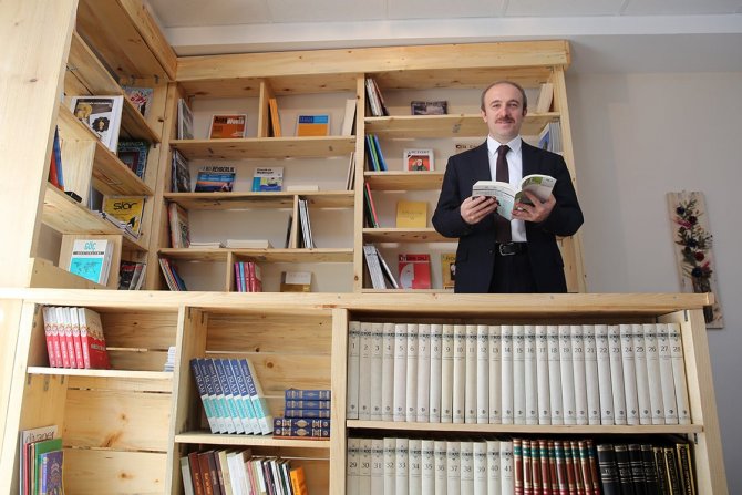 Bayburtlu Kadınlar Atık Malzemelerden “Geri Dönüşüm Kütüphanesi” Kurdu