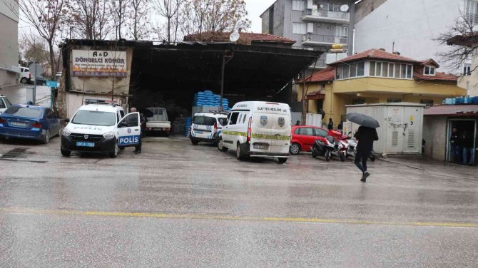 Günlerce Takip Ettiği Husumetlisini Pusu Kurarak Öldürdü