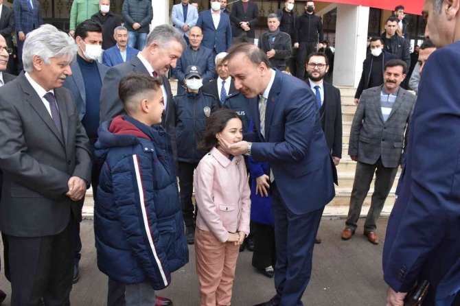 Siverek’te Şehit Polis Anısına Kütüphane Açıldı