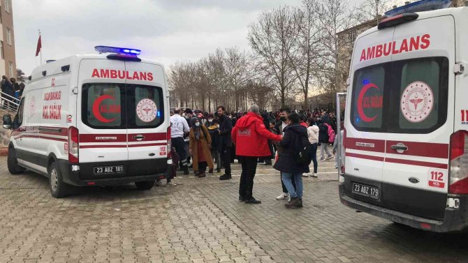 Valilikten Açıklama: “Öğrencilerimize Herhangi Bir Gaz Veya Gıda Zehirlenme Teşhisi Konulmamıştır”