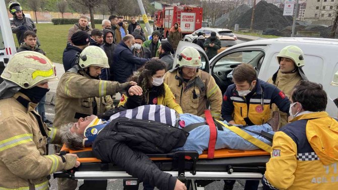 Gaziosmanpaşa’da Kırmızı Işık İhlali; 3 Yaralı