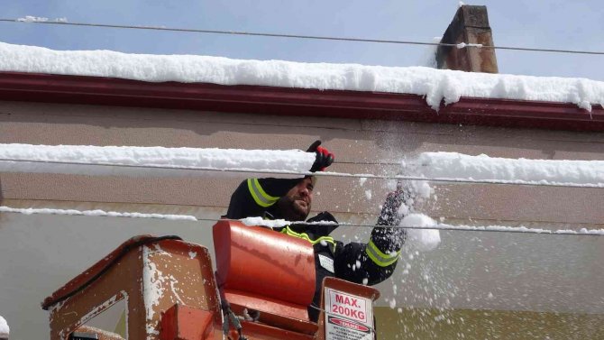 Aedaş Isparta’da 400’ü Aşkın Personelle Sahada