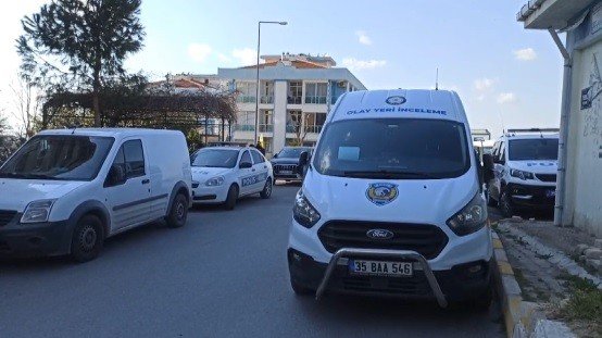 İ̇zmir’de Korkunç Olay: Önce Karısını Boğarak Öldürdü Sonra İntihar Etti