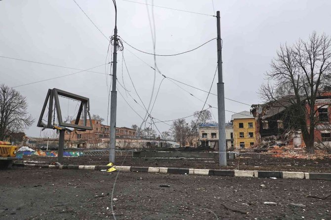 Rus Ordusu Ukrayna’da Okulu Vurdu