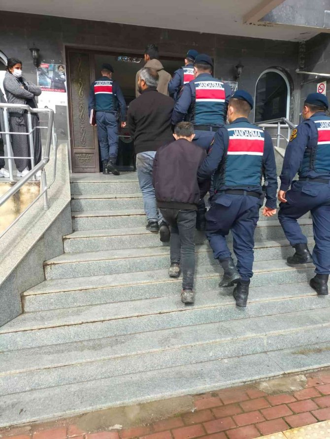 Kahramanmaraş’ta Tren Yayı Çalan 4 Şüpheli Yakalandı