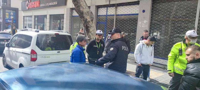 Babasının Aracıyla Gezmeye Çıkan Genç Ortalığı Birbirine Kattı