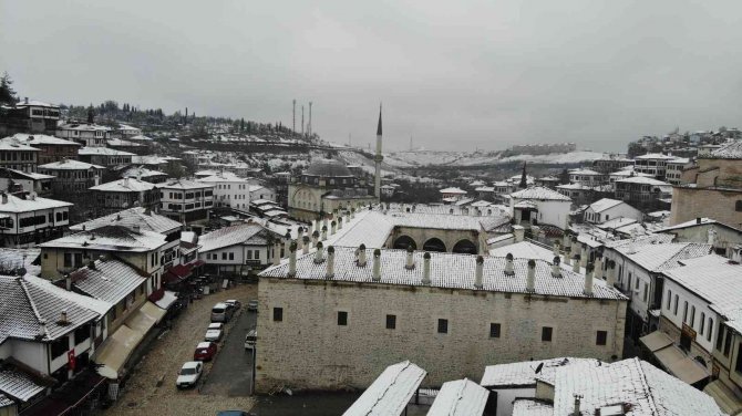 Karabük Baharı Karla Karşıladı