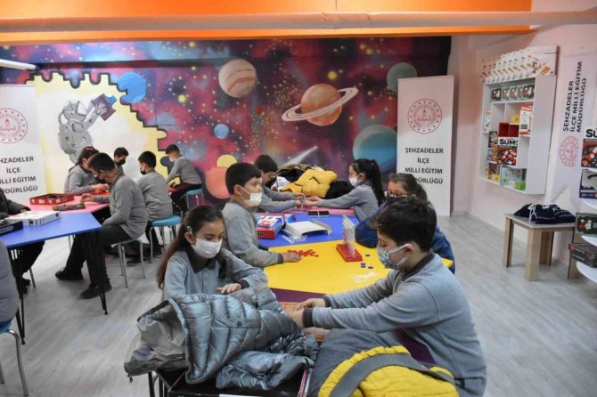 Hayırsever Desteğiyle Yaptırılan Akıl Ve Zeka Oyunları Sınıfı Törenle Açıldı