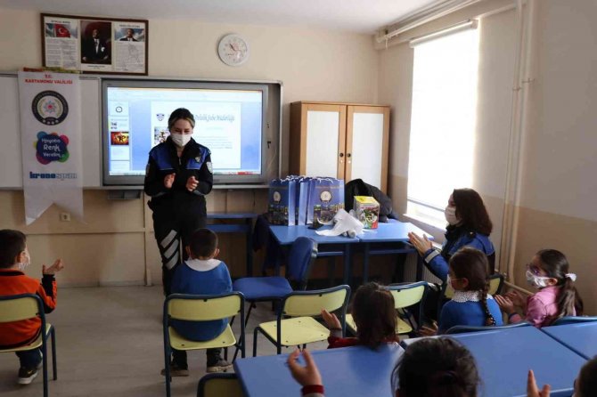 “Hayata Renk Verelim” Projesi Kapsamında 210 Öğrenciye Eğitim Verildi
