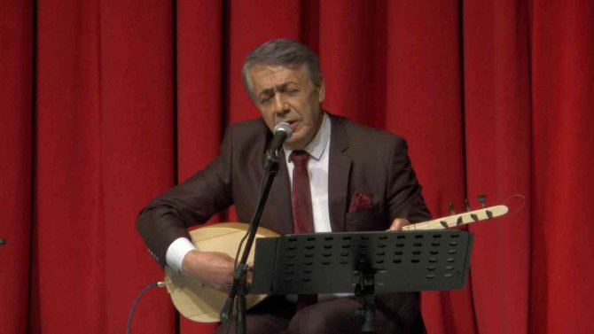 Aşık Seyrani Türkülerle Anıldı