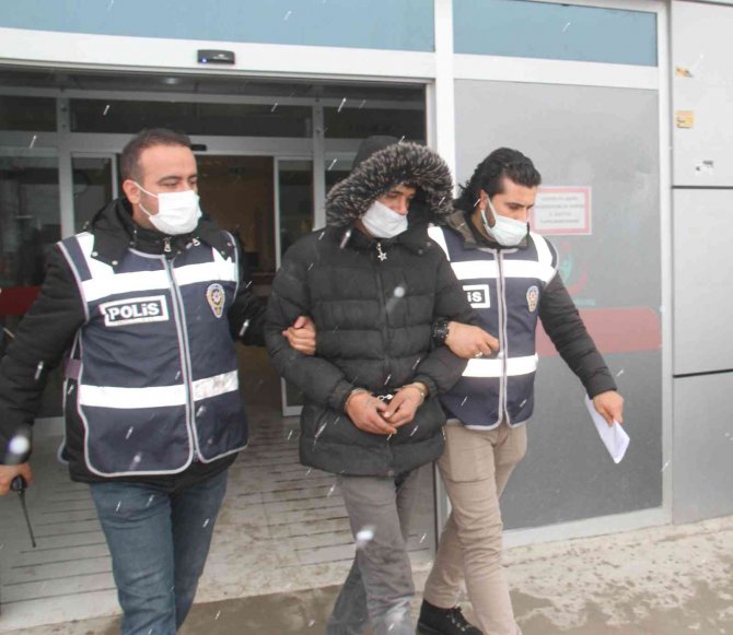 Suçüstü Yakalanan Şüpheli 15 Ayrı Hırsızlık Olayının Faili Çıktı