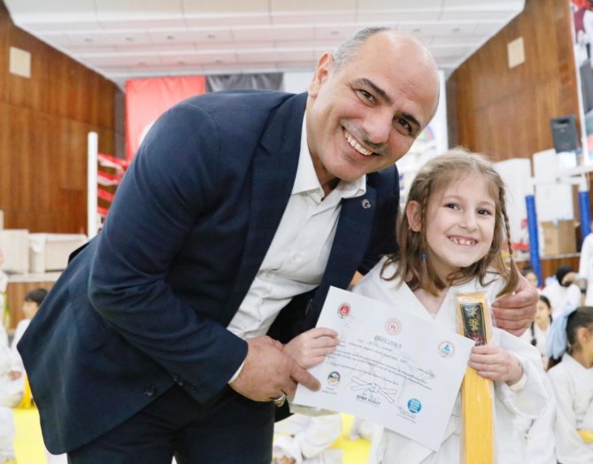 Körfez’de 105 Sporcuya Yeni Kuşak