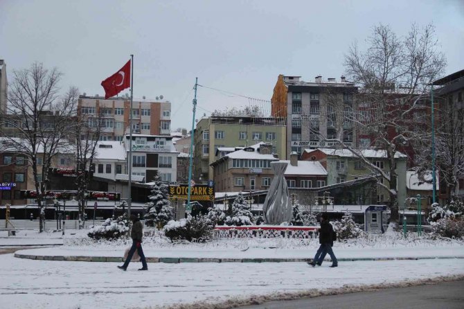 Kütahya’ya Mart Karı