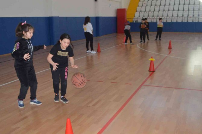 Akıncılarspor Basketbol Takımı, Antrenmanlarına Başladı