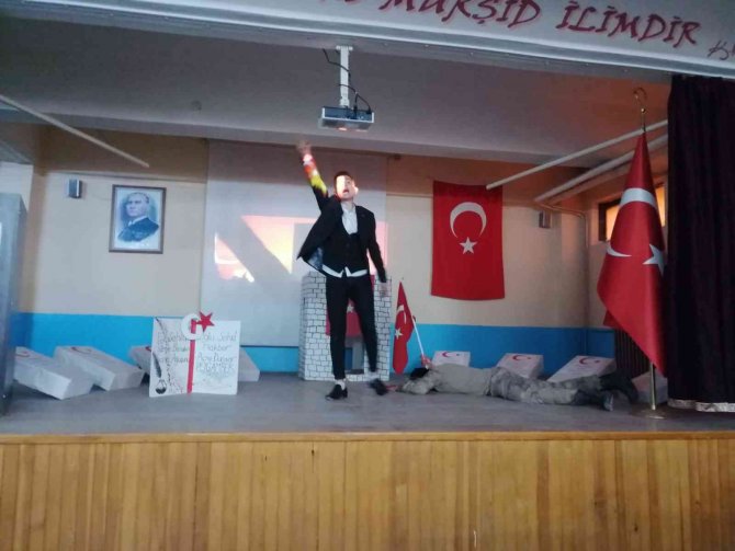 İ̇stiklal Marşı Ve Mehmet Akif Ersoy’un Şiirlerini Okuma Yarışması Düzenlendi