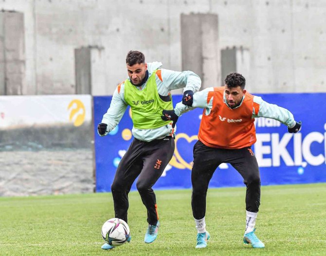 Medipol Başakşehir’de Beşiktaş Hazırlıkları Sürüyor